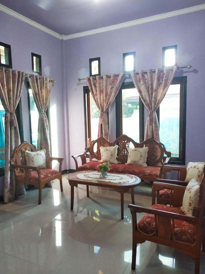 Kurnia Homestay Ternate Exteriér fotografie